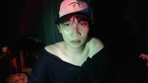 Snapshot of hachi_123 chatting on 10/16/25, 02:51 hachi_123 online show from 10/16/25, 02:51