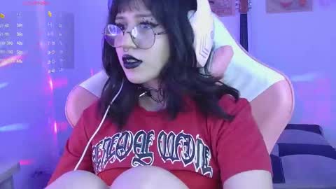 Snapshot of hachiko_love chatting on 02/05/26, 01:21 Hachiko online show from 02/05/26, 01:21