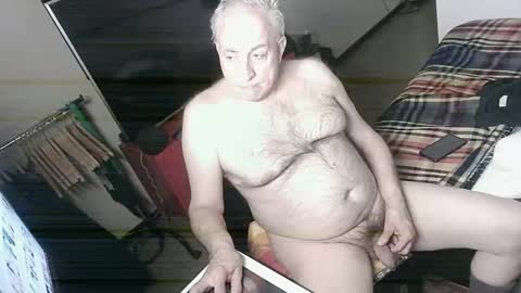 hacknoob62 online show from 01/26/25, 03:58