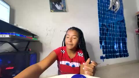 hadesmit1 online show from 06/18/26, 12:20