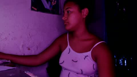 hadesmit1 online show from 06/25/26, 11:04