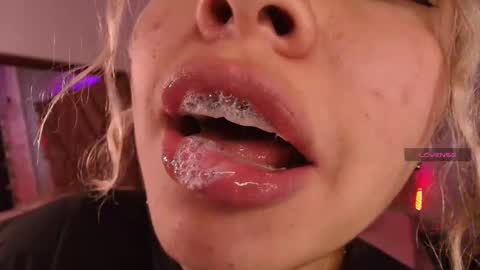 Haely online show from 10/11/25, 10:58