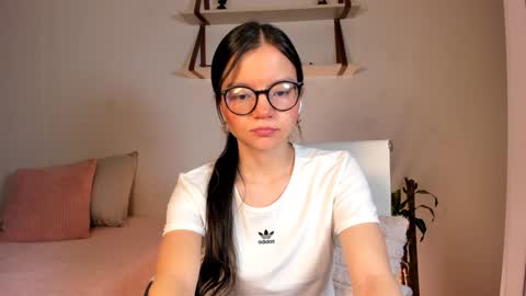 Hailey online show from 01/25/25, 12:17