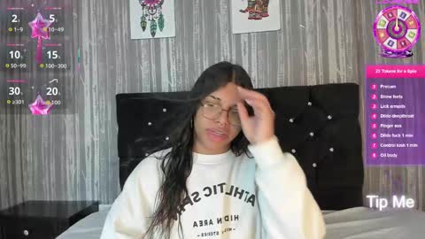 Snapshot of hailey_johnsonn chatting on 09/18/25, 01:02 hailey_johnsonn online show from 09/18/25, 01:02