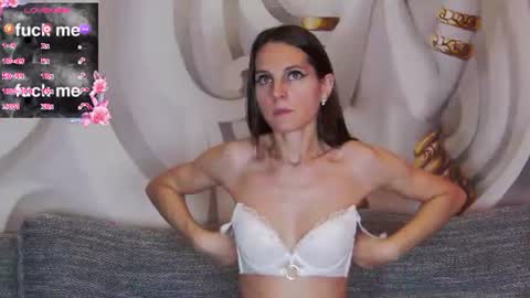 HaileyPeach online show from 07/23/26, 05:11
