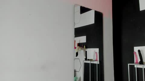 haileycat_ online show from 01/13/25, 01:23