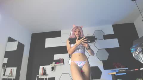 haileycat_ online show from 01/15/25, 01:45