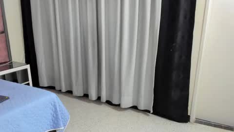 Hailey online show from 09/11/25, 10:37