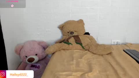Hailey online show from 06/25/26, 05:12