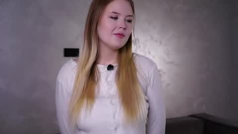 Snapshot of haileylaird chatting on 08/02/26, 11:52 Gwen online show from 08/02/26, 11:52