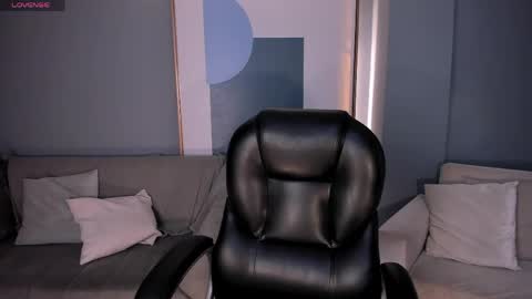 Hailey online show from 04/26/26, 02:20