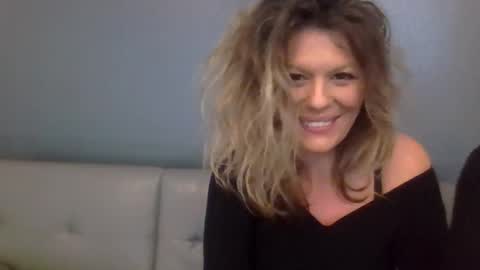 Snapshot of haileys123 chatting on 11/12/25, 07:46 Hailey online show from 11/12/25, 07:46