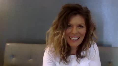 Snapshot of haileys123 chatting on 11/20/25, 07:46 Hailey online show from 11/20/25, 07:46