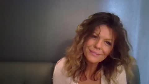 Snapshot of haileys123 chatting on 11/26/25, 05:58 Hailey online show from 11/26/25, 05:58