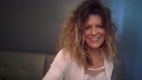 Snapshot of haileys123 chatting on 11/30/25, 07:51 Hailey online show from 11/30/25, 07:51