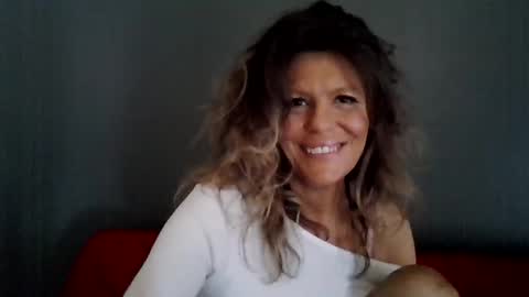 Snapshot of haileys123 chatting on 01/09/26, 07:48 Hailey online show from 01/09/26, 07:48