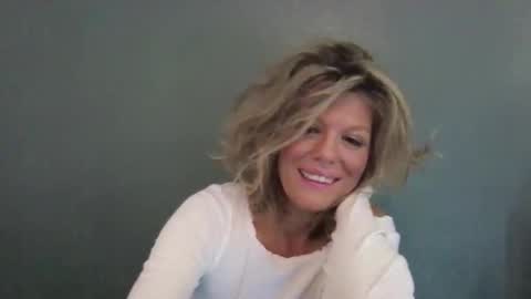 Snapshot of haileys123 chatting on 04/07/26, 05:57 Hailey online show from 04/07/26, 05:57
