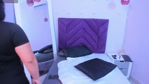 haileystonei online show from 02/05/25, 11:55