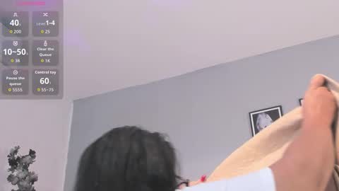 haileystonei online show from 11/25/25, 11:21