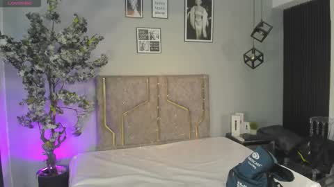 haileystonei online show from 12/14/25, 11:37