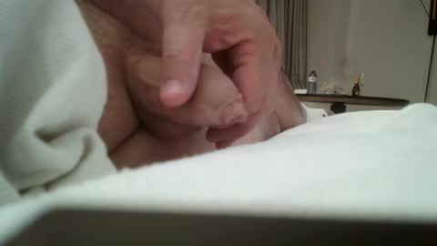 Snapshot of hailhail2 chatting on 10/01/25, 02:39 share9 online show from 10/01/25, 02:39