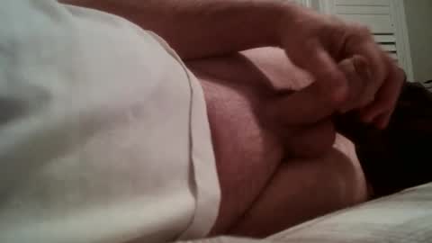 Snapshot of hailhail2 chatting on 10/21/25, 05:08 share9 online show from 10/21/25, 05:08