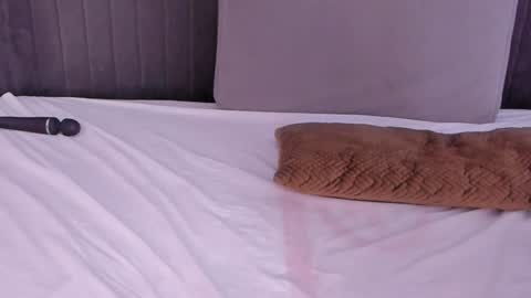 Haily online show from 02/01/25, 02:05