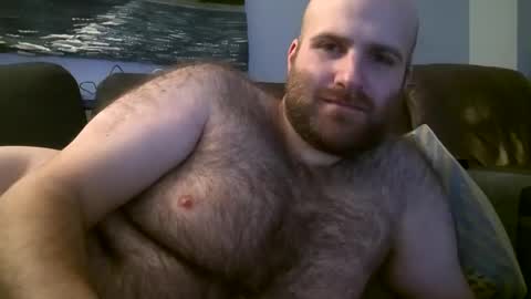 Snapshot of hairiestbear chatting on 02/18/25, 04:58 Hairiest Bear online show from 02/18/25, 04:58