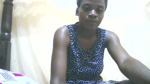 Snapshot of hairy_africanbae chatting on 06/16/26, 01:19 hairy_africanbae online show from 06/16/26, 01:19