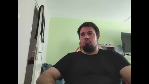 Snapshot of hairy_guy007 chatting on 03/01/25, 12:23 hairy_guy007 online show from 03/01/25, 12:23