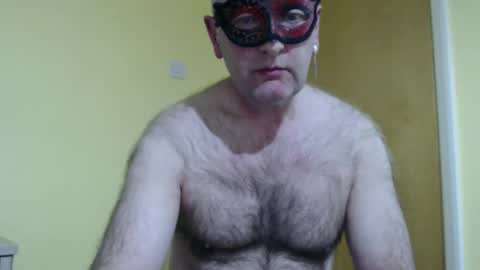 Snapshot of hairyape1 chatting on 01/17/26, 10:42 Hairy male online show from 01/17/26, 10:42