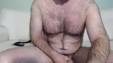 Snapshot of hairyape1 chatting on 02/05/26, 06:12 Hairy male online show from 02/05/26, 06:12