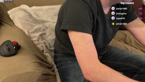 Snapshot of hairybelly818 chatting on 01/17/25, 01:57 Hairy Belly online show from 01/17/25, 01:57