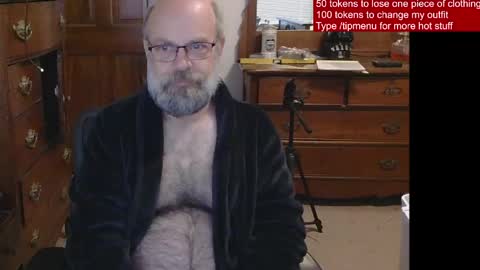 HairyDaddyBear69 online show from 05/05/26, 11:40