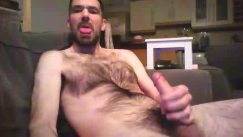 Snapshot of hairydude2015 chatting on 01/10/26, 05:42 hairydude2015 online show from 01/10/26, 05:42