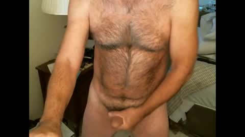 Snapshot of hairypecsguy chatting on 01/14/25, 06:49 Hairy pecs online show from 01/14/25, 06:49