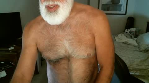 Snapshot of hairypecsguy chatting on 07/03/26, 06:31 Hairy pecs online show from 07/03/26, 06:31