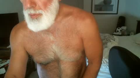 Snapshot of hairypecsguy chatting on 07/06/26, 03:25 Hairy pecs online show from 07/06/26, 03:25