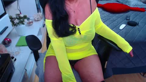 Snapshot of hairypussygranny chatting on 01/26/25, 12:43 Monika online show from 01/26/25, 12:43