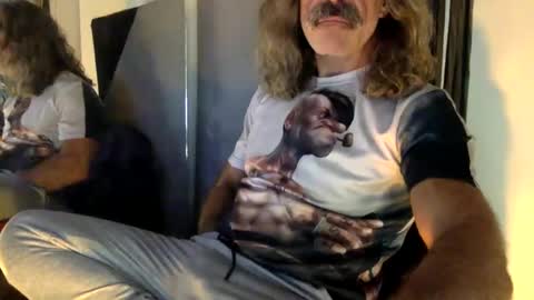 Snapshot of hairytonkas chatting on 09/10/25, 02:11 HairyTonkas online show from 09/10/25, 02:11