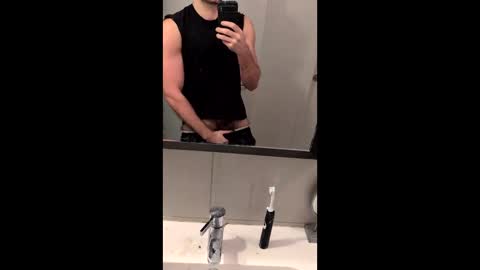 Snapshot of hairytwunk00 chatting on 12/18/25, 09:54 hairytwunk00 online show from 12/18/25, 09:54