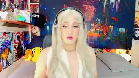 Haku Please help me with your thumbs up its important  online show from 11/07/25, 02:06