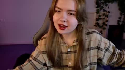 Snapshot of haleysun chatting on 10/20/25, 09:10 HaleySun online show from 10/20/25, 09:10