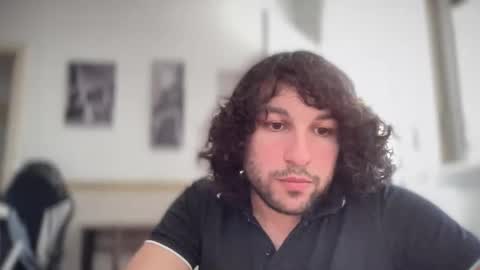 Snapshot of halfblood18 chatting on 10/21/25, 09:15 halfblood18 online show from 10/21/25, 09:15