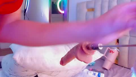Halie  online show from 06/25/26, 01:05