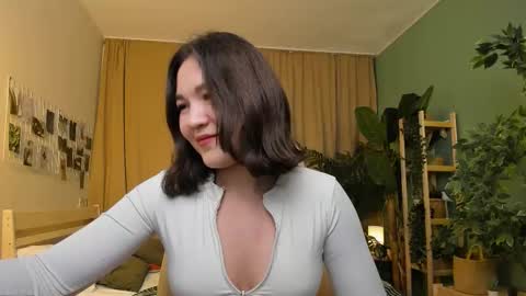 Mary online show from 12/03/25, 02:04