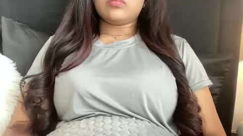 Snapshot of halleyb2026 chatting on 02/14/26, 05:21 halleyb2026 online show from 02/14/26, 05:21