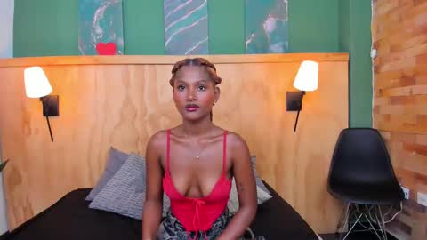 Halley Lorens online show from 09/23/25, 07:17