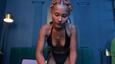 Halley Lorens online show from 09/24/25, 07:17