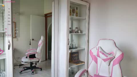 insta Laupalacio777Next stream 01th December online show from 06/12/26, 03:55